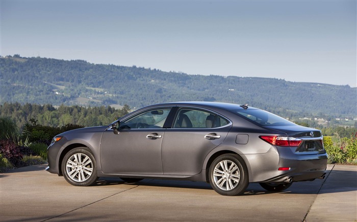 雷克萨斯(Lexus)ES350高清汽车壁纸 浏览:9230