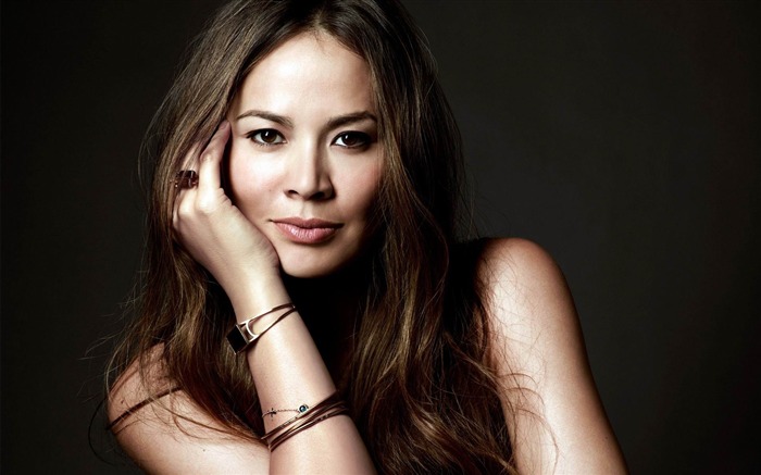 Moon Bloodgood -beauty photo wallpaper Views:11813 Date:2012/6/26 0:26:34