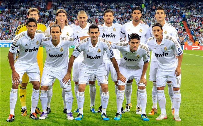 real madrid-Football Sports wallpaper Views:77191 Date:2012/6/24 3:11:49