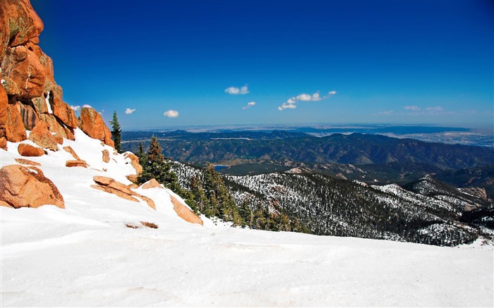 Fondo de pantalla de montaña de invierno Vistas:10878