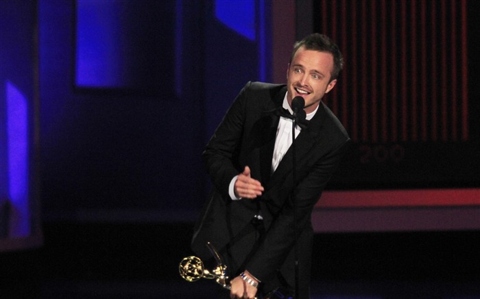 Aaron Paul Actor-2012第六十四 Emmys Awardsのハイライトの壁紙 ブラウズ:9828