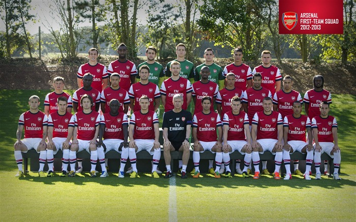 Arsenal First - equipo Squad-Arsenal temporada 2012-13 fondo de pantalla Vistas:10373