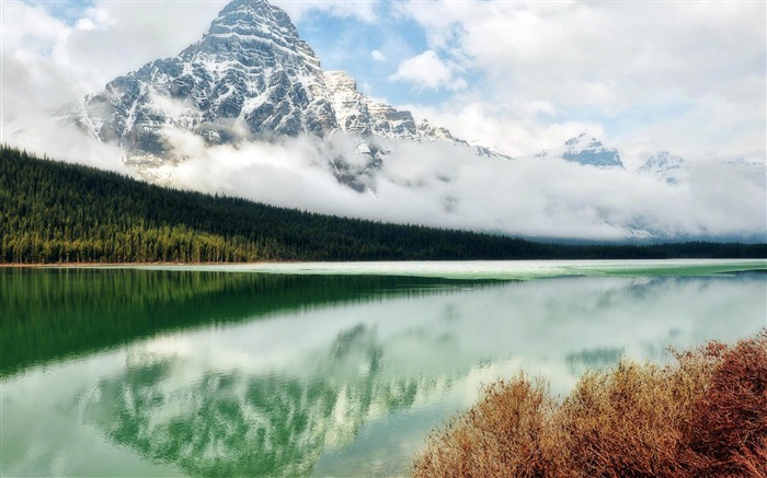 Lake Mountain Forest Clouds-natural landscape Fondos de escritorio Vistas:9847