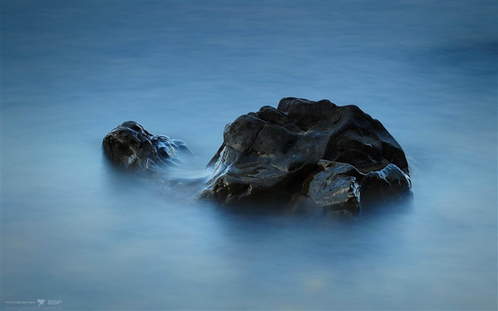 Stones Fog-natural landscape Fondos de escritorio Vistas:11002