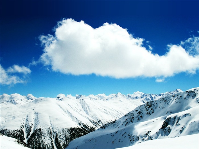 snowy mountain-Landscape photography wallpaper Visualizações:13609