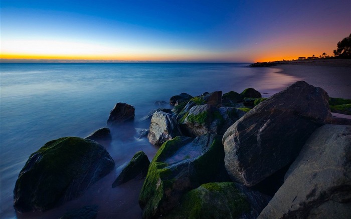 海滩岩石-2012风景精选壁纸 浏览:12497