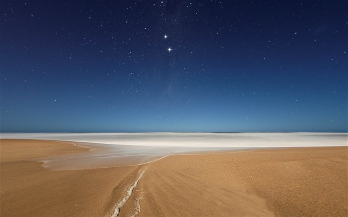 Beach and Stars-2012 landscape Selected Wallpaper Views:13940 Date:2012/11/17 11:52:23