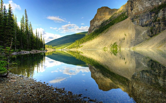 Beautiful Lake-2012 landscape Selected Wallpaper Views:10248 Date:2012/11/17 11:54:27