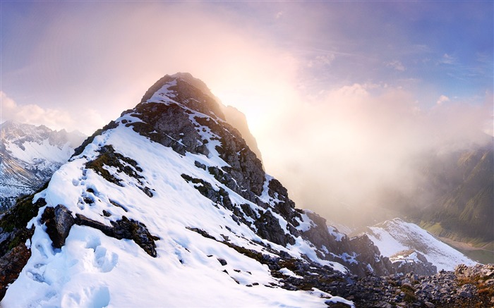 Majestuoso paisaje de montaña Fondos de escritorio Vistas:25846