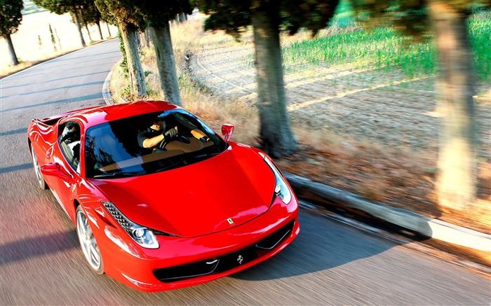 ferrari italy-2012 luxury car HD wallpaper Views:15137 Date:2012/11/10 1:30:28