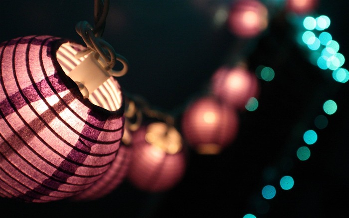 lantern-2012 Aero Bokeh selected Wallpaper Views:9417 Date:2012/11/25 22:36:45