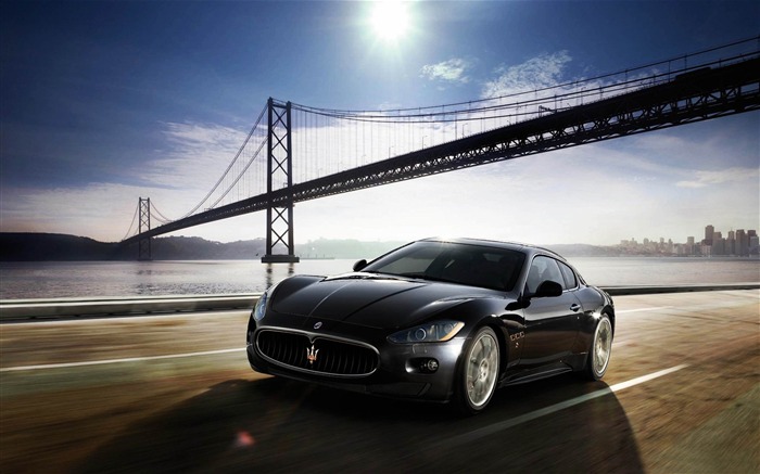 maserati granturismo-2012 luxury car HD wallpaper Views:39698 Date:2012/11/10 1:34:07