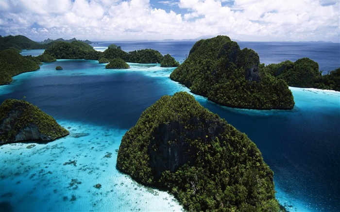 raja ampat islands-Travel landscape photography Wallpaper Views:12494 Date:2012/11/7 1:32:41