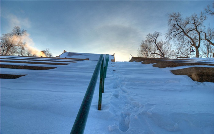 登高-冬季雪景桌面壁纸 浏览:9205