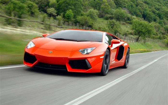 2012兰博基尼Lamborghini Aventador LP700-4汽车高清壁纸 浏览:10660