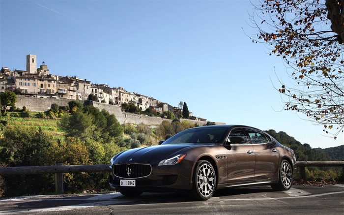 2013 Maserati Quattroporte 玛莎拉蒂 汽车高清壁纸 浏览:8552