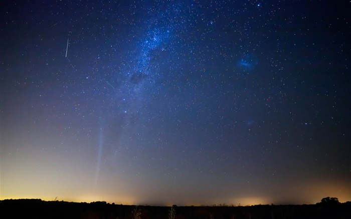 彗星-2012景觀精選壁紙 查看次數:11898