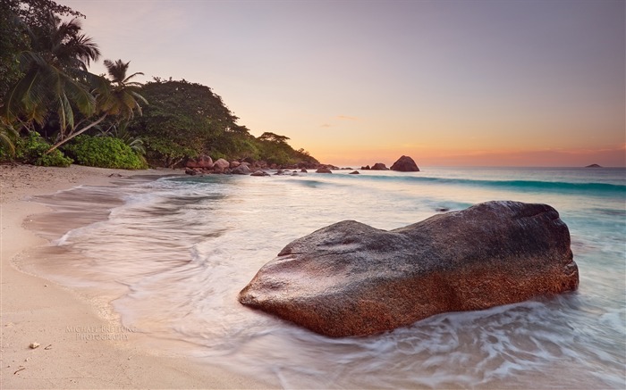 Seychelles-Praslin Island beach fond d'écran Vues:12199