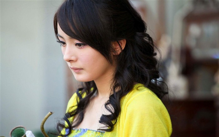 YangMi-Chinese star beautiful actress HD photo wallpaper 02 Views:21472 Date:2012/12/27 23:16:22