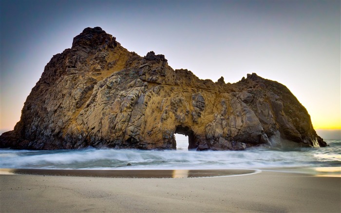 pfeiffer beach-Natural beauty widescreen wallpaper Views:10588 Date:2012/12/15 11:38:43