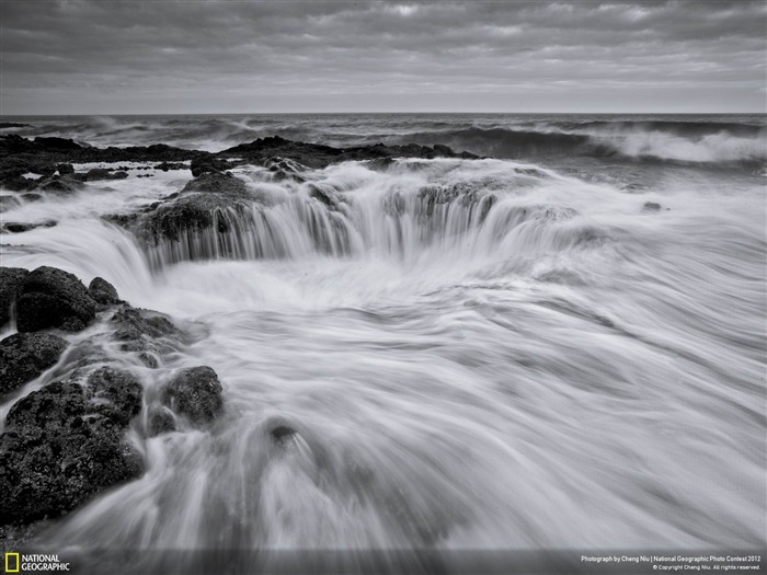 Fondo de Pantalla de Fotografía Geográfica Nacional Furia del Mar-2012 Vistas:10656