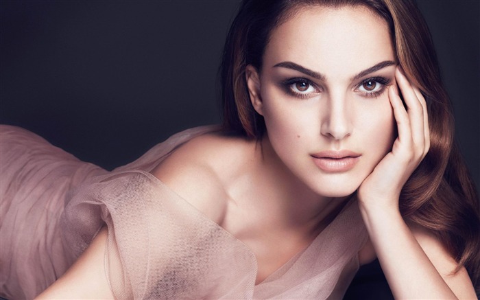 Natalie Portman-Celebrities photography wallpaper Views:13494 Date:2013/1/26 22:51:54