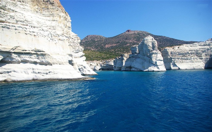 beautiful milos-Sunny Beach Landscape Wallpaper Views:13771 Date:2013/1/25 15:02:50