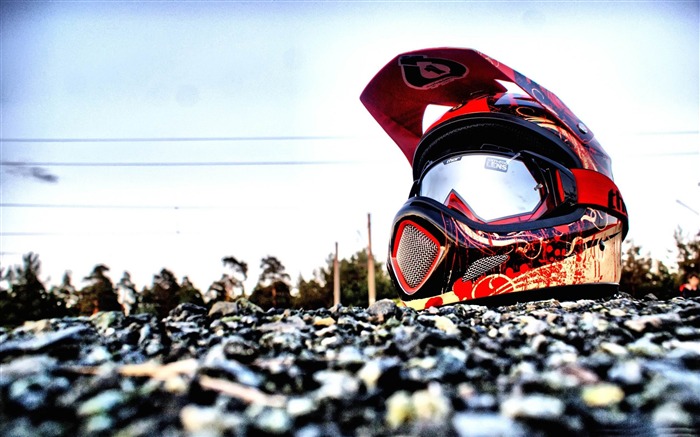 downhill biking helmet-Sports Theme HD Wallpaper Views:31010 Date:2013/1/19 23:19:32