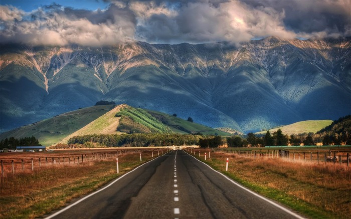 road along-New Zealand landscape wallpapers Views:18782 Date:2013/1/27 11:07:35