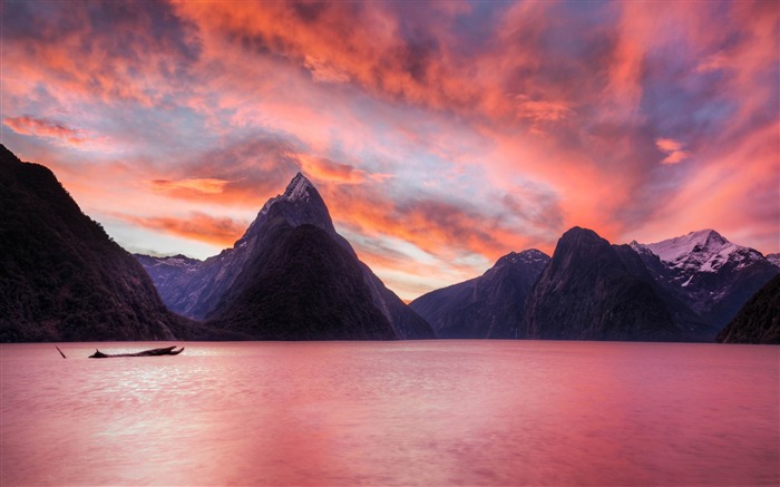 puesta de sol en Milford Sound-Paisaje de Nueva Zelanda fondos de pantalla Vistas:10631