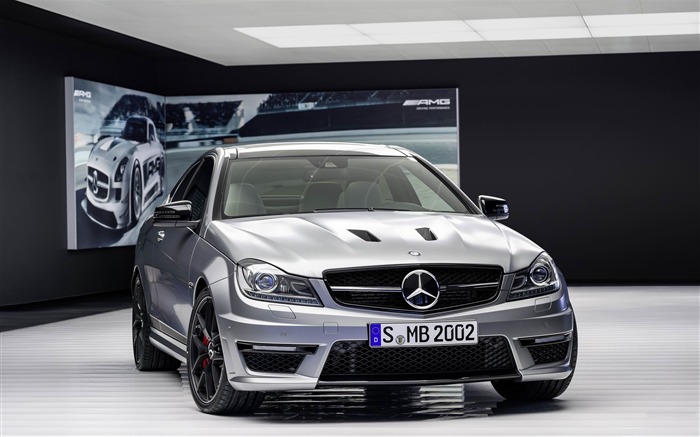 2014 Mercedes-Benz C63 AMG Edition 507 Auto HD Wallpaper 04 Views:10451 Date:2013/2/21 1:06:59