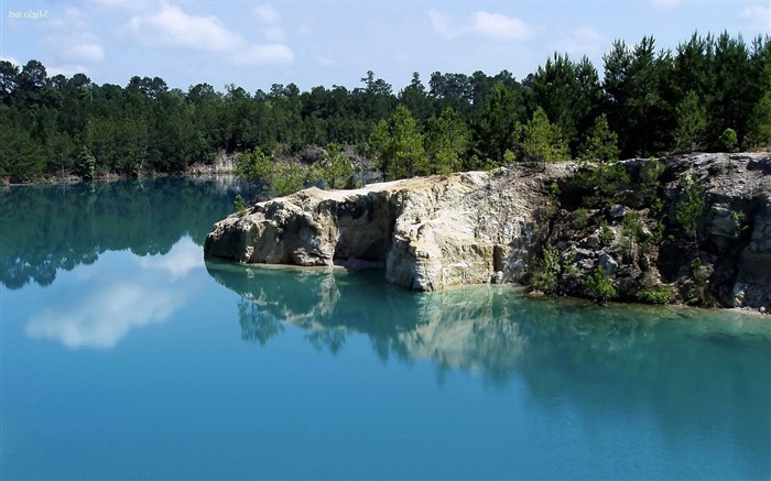 hermoso fondo de pantalla panorámica del paisaje natural del lago Vistas:9995