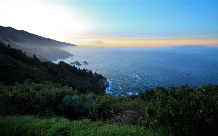 big sur sunrise-Natural scenery HD Wallpaper Views:17217 Date:2013/2/27 18:50:32