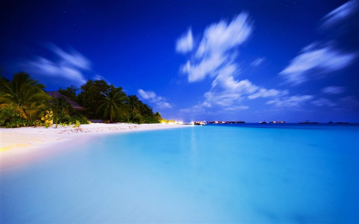 maldives at night-Perfect natural HD Desktop Wallpaper Views:16376 Date:2013/2/22 9:05:11