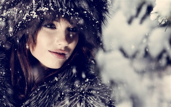 women winter-2013 pure beauty photo wallpaper Views:10819 Date:2013/2/3 14:52:49