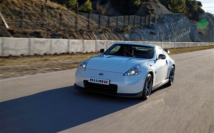 2014 Nissan 日产370Z NISMO汽车高清桌面壁纸 浏览:8567