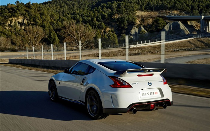 2014 Nissan 日产370Z NISMO汽车高清桌面壁纸 浏览:9823