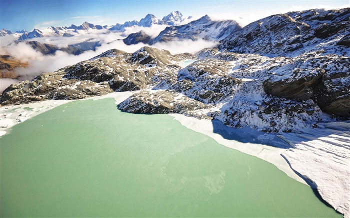 montagnes de glace de lac vert-Paysages naturels HD Fond d'écran Vues:9221