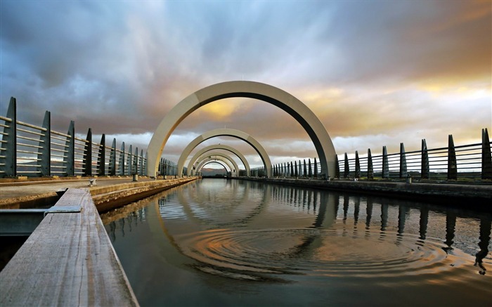 the falkirk wheel-city architectural landscape HD wallpaper Views:11418 Date:2013/3/17 22:46:53