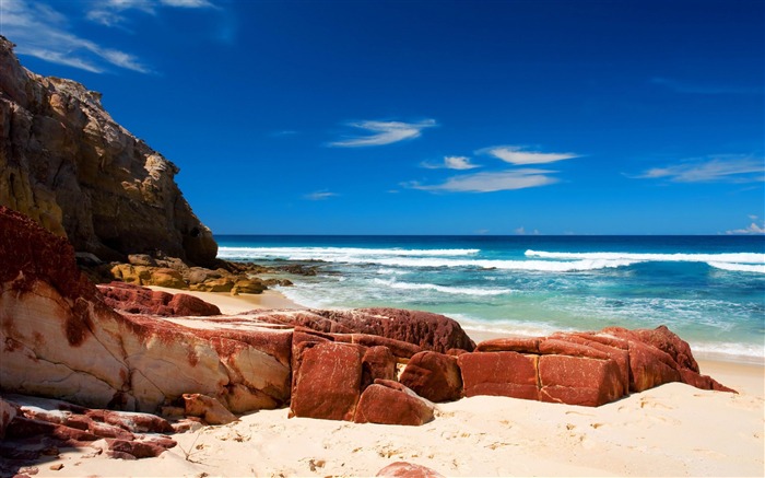 red rocks on the beach-Nature Landscape wallpaper Views:10872 Date:2013/4/21 0:47:09