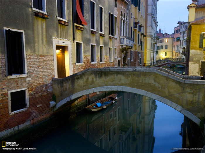 Canal Venice-National Geographic wallpaper Views:9648 Date:2013/5/17 23:04:38