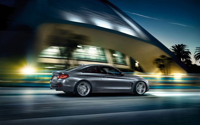 2014 BMW 4-Series Coupe Auto HD Wallpaper 02 Views:9200 Date:2013/6/16 23:37:37