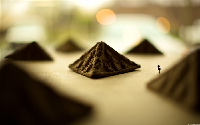 Miniature pyramids-Life photography HD wallpaper Views:7372 Date:2013/6/14 23:48:26