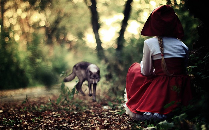 red riding hood and wolf-Creative Design HD Wallpapers Views:9517 Date:2013/6/26 22:29:29