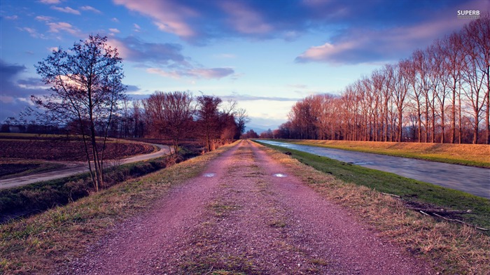 Fondo de fotografía de paisaje de camino de la orilla del río Vistas:9607