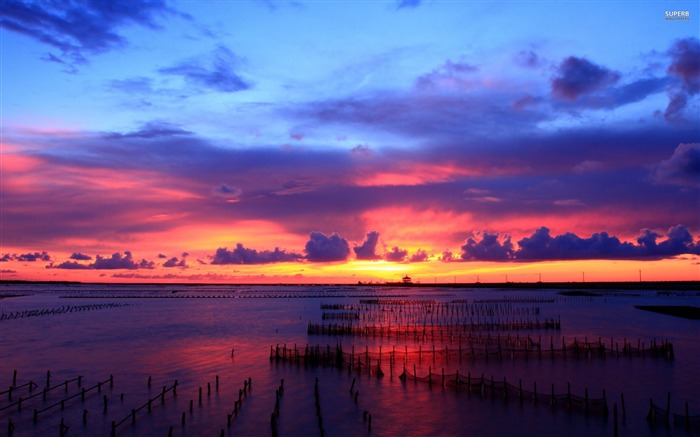 por do sol no papel de parede da paisagem vazia Visualizações:9573