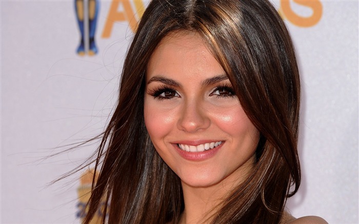 Victoria Justice foto de beleza HD wallpaper 07 Visualizações:8045