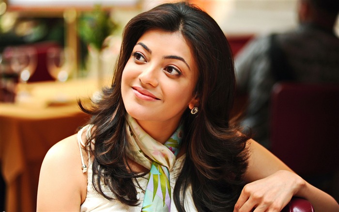 Kajal Agarwal-Beauté photo HD fond d'écran Vues:9421