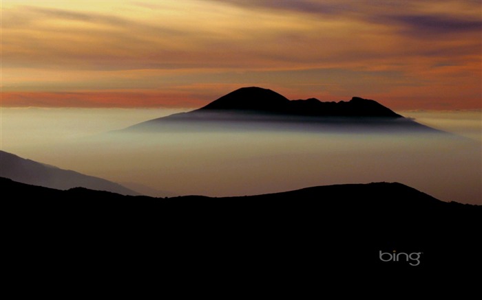 Nubes temprano en la mañana-septiembre de 2013 Bing fondo de pantalla Vistas:7603