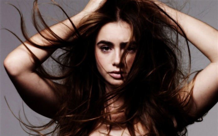 Lily Collins 莉莉·柯林斯 美女写真高清壁纸 浏览:9591